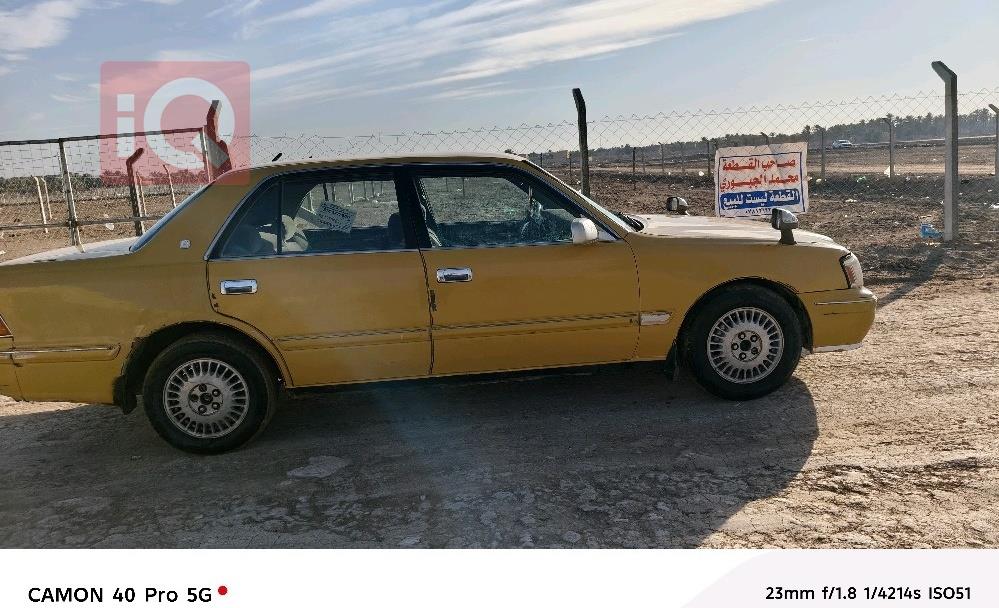 تۆیۆتا کراون